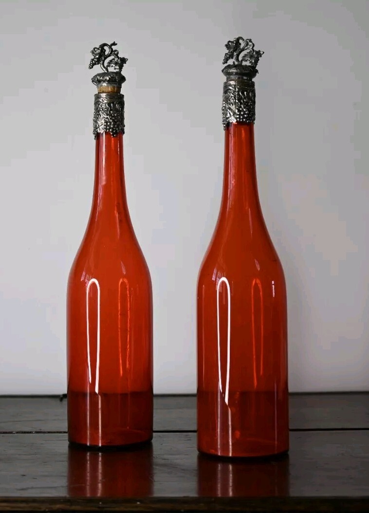 Berth_Antiques's tweet photo. Sale on now! Rare antique Victorian ruby red glass and silver decanter bottles for wine, gin and rum, £2,959.99. Extra 5% off with code BERTHHALLOW26 until 14 Nov. Want help valuing your item? Message me. https://t.co/E6LMSWmyjd #Antiques #VictorianGlass #eBayUK https://t.co/nT1csMIk1C