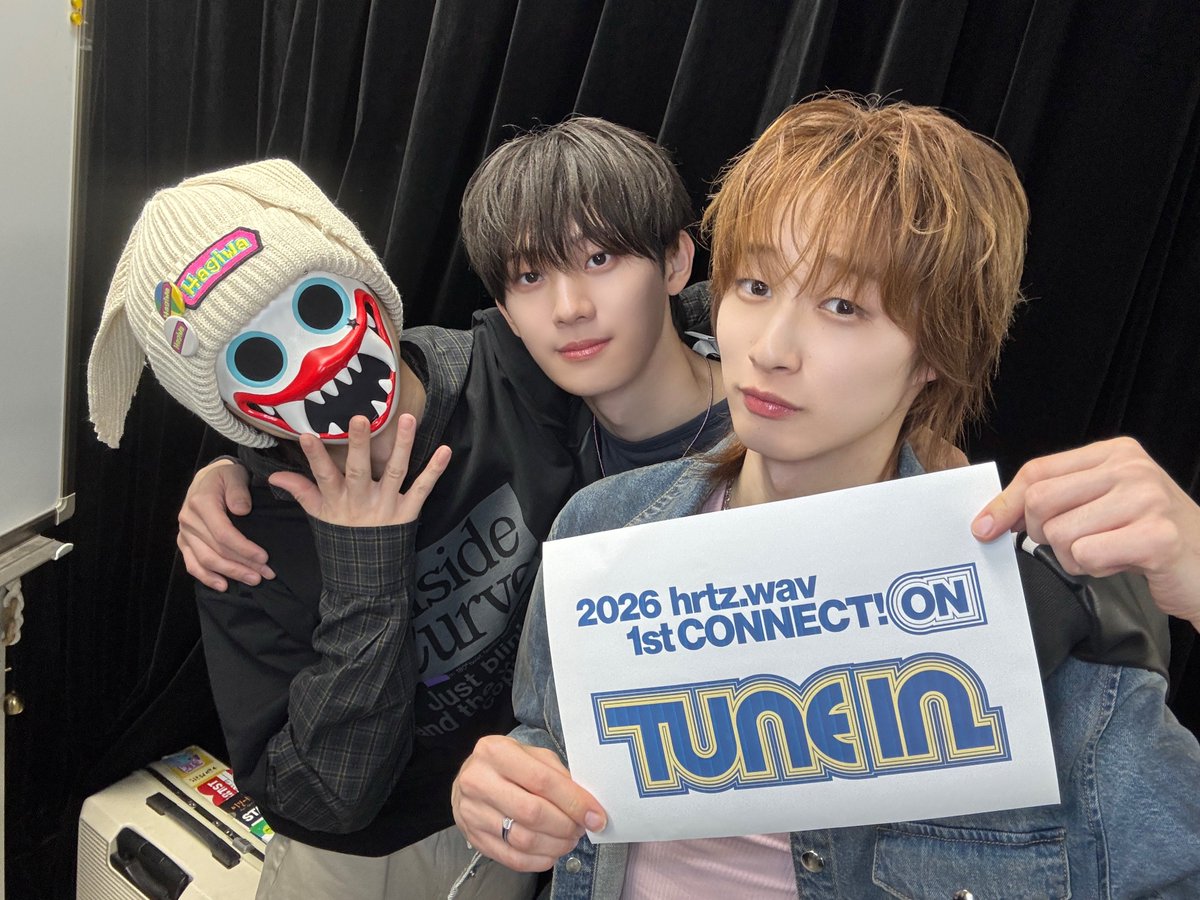 hrtzwav's tweet photo. hrtz.wav 1st CONNECT!ON <TUNE IN>
팬클럽 선예매 안내 
 
잠시 후 8시, 팬클럽 선예매가 시작됩니다💓

📅팬클럽 선예매: 10.27 (TUE) 8PM~11:59PM 
Melon Ticket🔗https://t.co/PxxLKEcapl 

#hrtzwav #하츠웨이브
#CONNECT_ON_TUNE_IN #TUNE_IN https://t.co/YJOedkXXKe