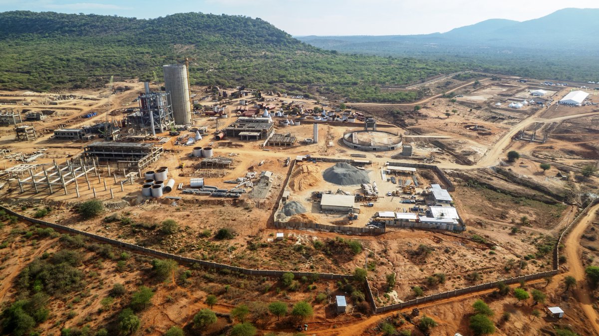WilliamsRuto's tweet photo. Broke ground for the KSh70 billion Devki Group cement and clinker manufacturing plant at Ngaaie in Mwingi North Constituency, Kitui County.

This major investment will transform the region's abundant limestone deposits into industrial wealth, boost local businesses and create 4,000 jobs during construction.