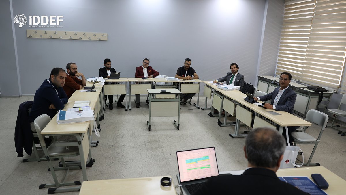 iddef's tweet photo. 📍 STK’larda İnsani Diplomasi Çalıştayı’na Katıldık

Fatih Sultan Mehmet Vakıf Üniversitesi ev sahipliğinde düzenlenen “STK’larda İnsani Diplomasi Çalıştayı”na İDDEF olarak katılım sağladık.

Başta Filistin olmak üzere dünyanın farklı bölgelerinde yaşanan insani krizler karşısında sivil toplum kuruluşlarının üstlendiği sorumluluklar, insani diplomasinin önemi ve uluslararası iş birliği imkânları üzerine değerlendirmelerde bulunduk.