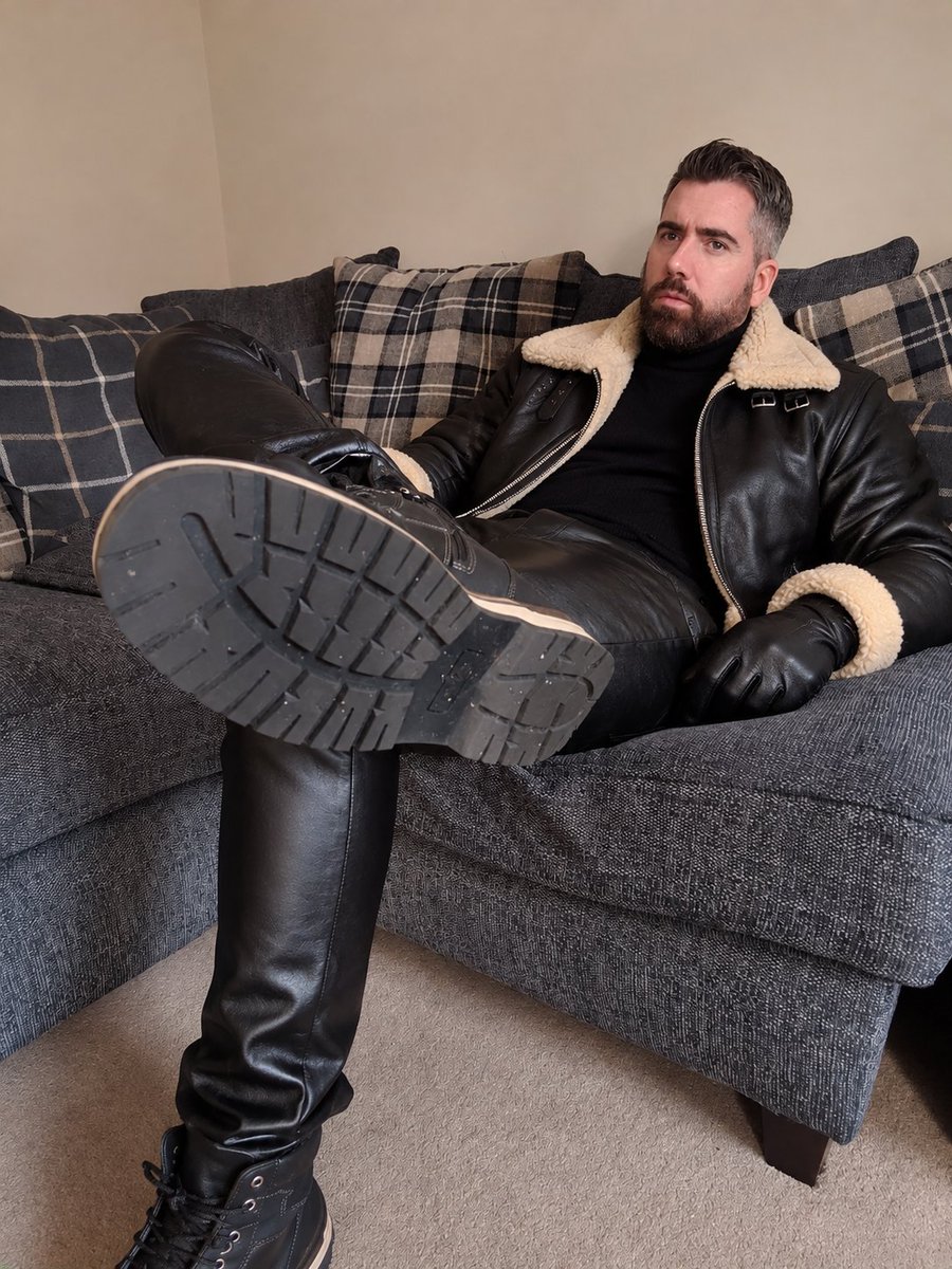 theleathermac's tweet photo. All Leather 😎 https://t.co/zWPRZOXMyS