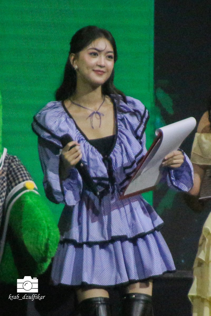 krab_dzulfikar2's tweet photo. [Happy #GreeSelasa #JKT48Dream ]

Greesella S. Adhalia
@Greesel_JKT48

Photos at JKT48 &amp; AKB48 Personal Meet and Greet Festival "Ayo Senyumlah"😊, ICE BSD #JKT48 #JKT48Fight #JKT48AyoSenyumlah #JKT48AyoSenyumlahMnG #krabdzulfikar2 https://t.co/IXt3rDAbyU