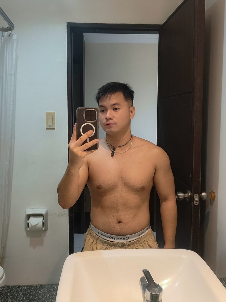 kingsupremoo_ tweet picture