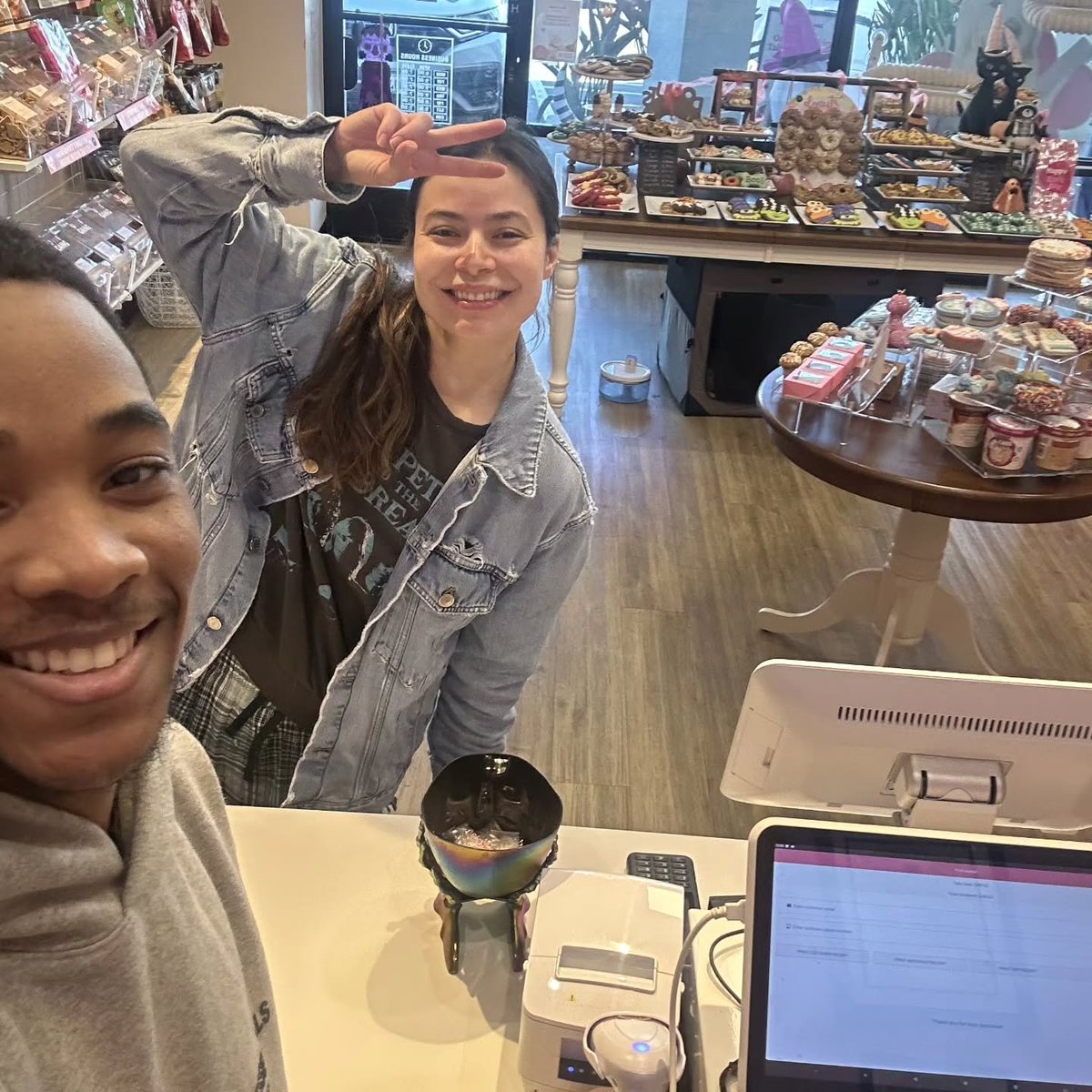 cosgroveland's tweet photo. miranda yesterday 💕 https://t.co/ptEVQ0SV1e