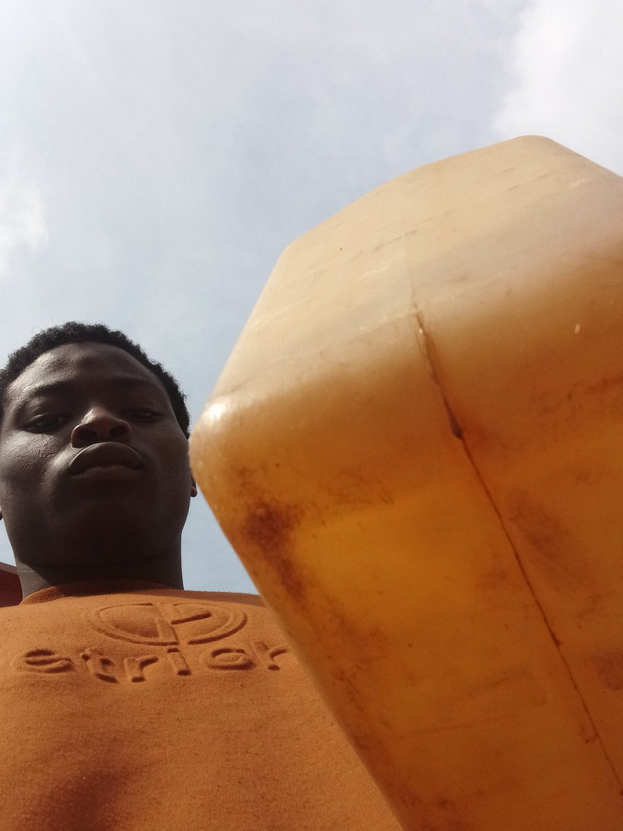 WChampion89813's tweet photo. Went to buy fuel this morning. See how small ₦10,000 worth of petrol is. Omo, things are getting out of hand in this country. How long will Nigerians continue to suffer like this? Tinubu must go. 💔 https://t.co/rsz9MIKo0P