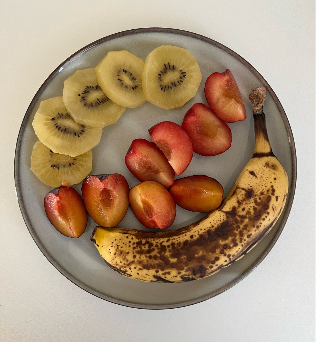 remusthemartyr's tweet photo. october 27th — tuesday
today’s breakfast! https://t.co/KEege7FlZ1
