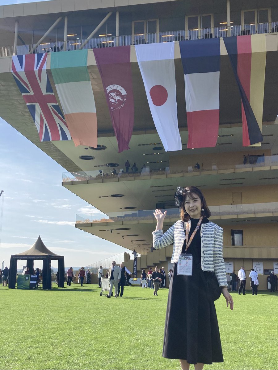 yoko_oe's tweet photo. 発売中の優駿11月号。凱旋門賞のレースレポートと、日本馬2頭の戦いについて書きました😊メイショウタバルとアドマイヤテラが過ごしたシャンティイでのこと、オーナーたちの雰囲気など。連載「地方競馬トピックスWEST」は西日本3歳優駿を勝ったゴコクホウジョウ(愛知)。 https://t.co/j04bpRjUCt