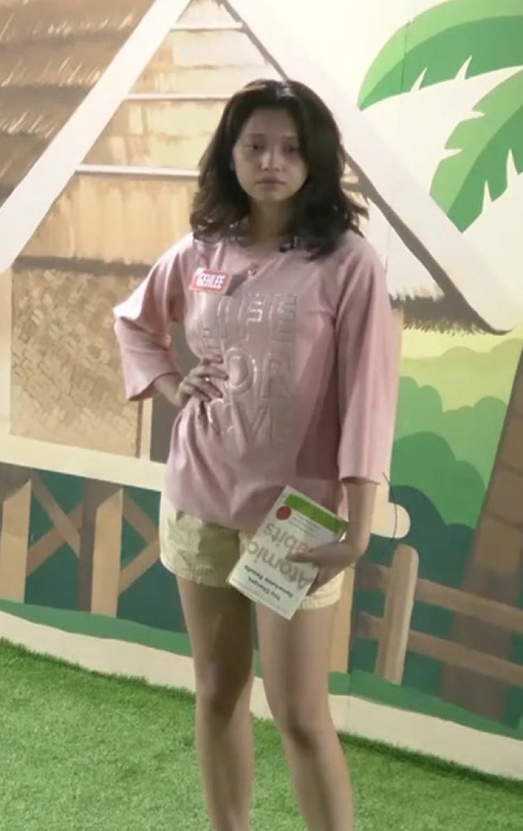 merckzz_'s tweet photo. i am her ahahahaahaha https://t.co/cKspmLJC7D