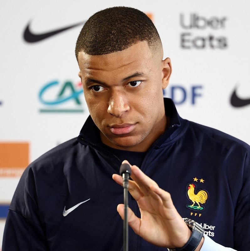 GlobeEyeNews's tweet photo. Kylian Mbappé faces backlash in China after referring to a Mao Zedong meme as depicting a Chinese dictator.

3 Chinese companies end their partnerships with him, while Chinese state TV suspends La Liga broadcasts. https://t.co/zdsGTsOCy0