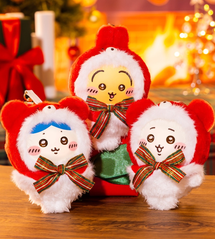 fashionpressnet's tweet photo. ちいかわ「もこもこテディベア姿」ハチワレ＆うさぎのマスコット、クリスマスカラーのリボン付き - https://t.co/FeL8y5RPj1 https://t.co/XbwXJxuqXy