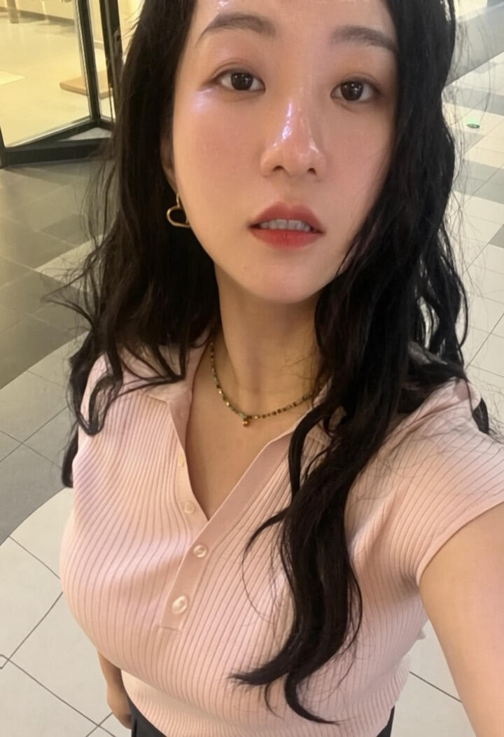mallory95jh5's tweet photo. 导员不懂就问...纯好奇，为什么有些人对约炮的敌意这么大呢....在平淡无味的生活里添加些刺激因子其实也没什么吧。 https://t.co/jnfL8r2Mn8