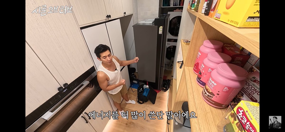 pop02818192's tweet photo. 이렇게 밝혀지는거야~~~~둘이 가취 산다고~~~~
오늘 자축겸 초코송이 들이켜야지 아 맛있다 https://t.co/mo2HVI7Bnf