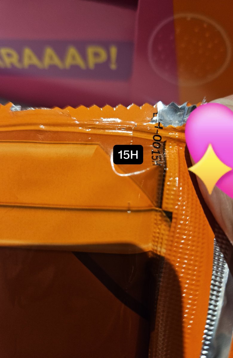 SUNOOthusiast's tweet photo. It’s just a guess, but the moment I saw this before opening it, I already had a hunch who I’d be pulling for the random holo pc and guess whatttt 😸💗 https://t.co/kkQ1rD2egC