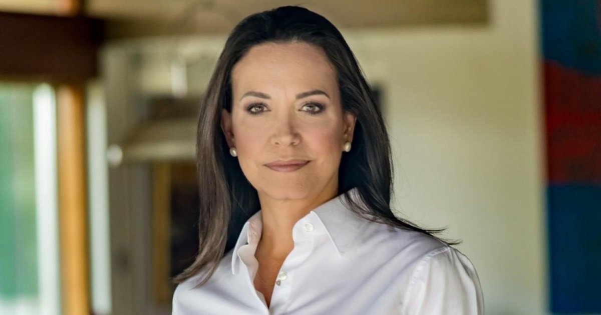 avatarpatriae's tweet photo. @HanekeJr Downgrade lamentable. Idéntica a cierta prima que casó con un oligarca petrolero: más rubia, más italiana. A María Corina Machado le preguntaría: siendo ya hermosa, noble y de familia distinguida, ¿qué la llevó a trocar los privilegios de cuna por las servidumbres de la política? https://t.co/gBkZeqXiPI