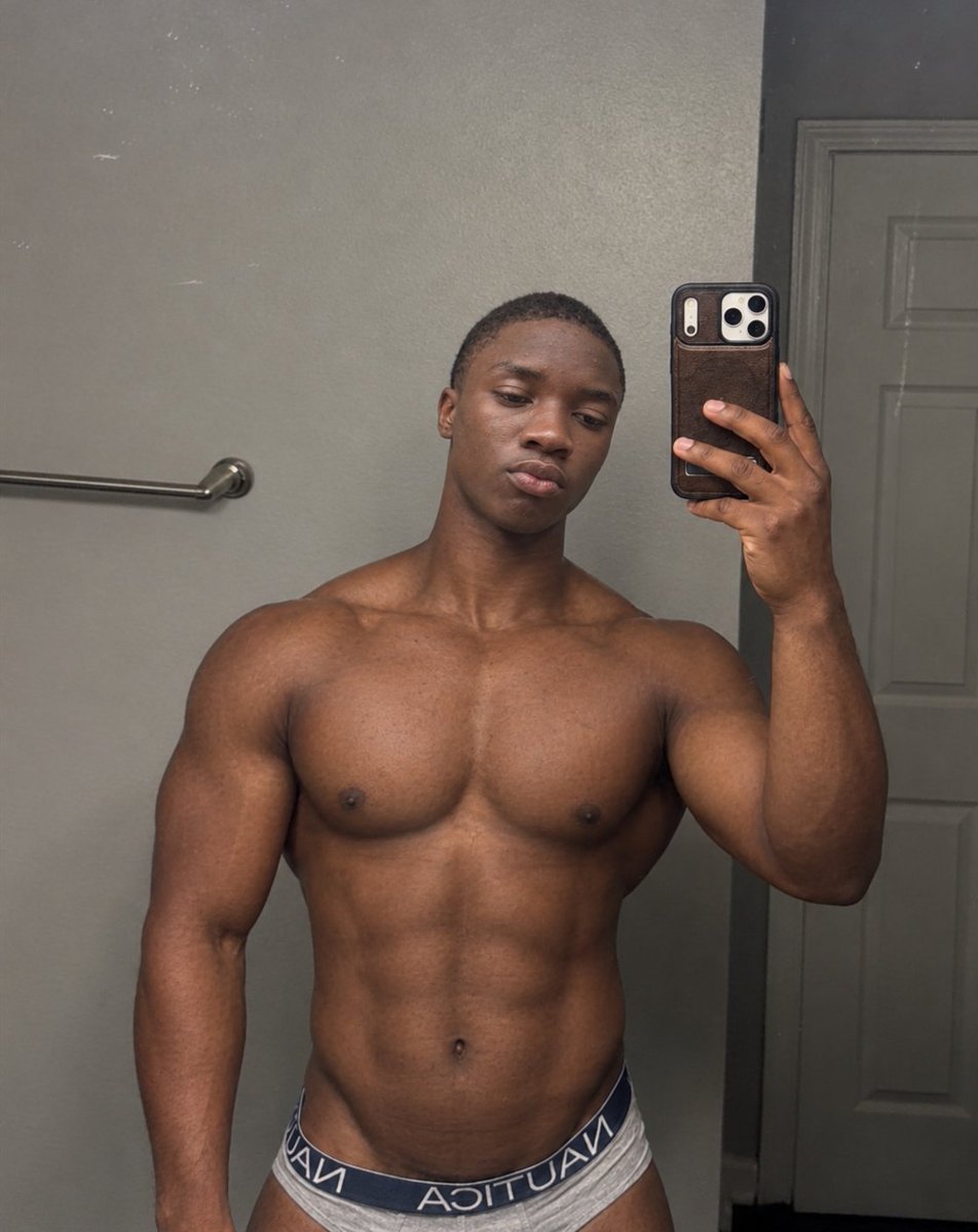 derick352's tweet photo. Gay man seeking real love, loyalty, and a serious relationship. ❤️🏳️‍🌈 #gay  #gaylover #gaymeetup #gayfacetime #gay #gym https://t.co/QKlvByuIgG