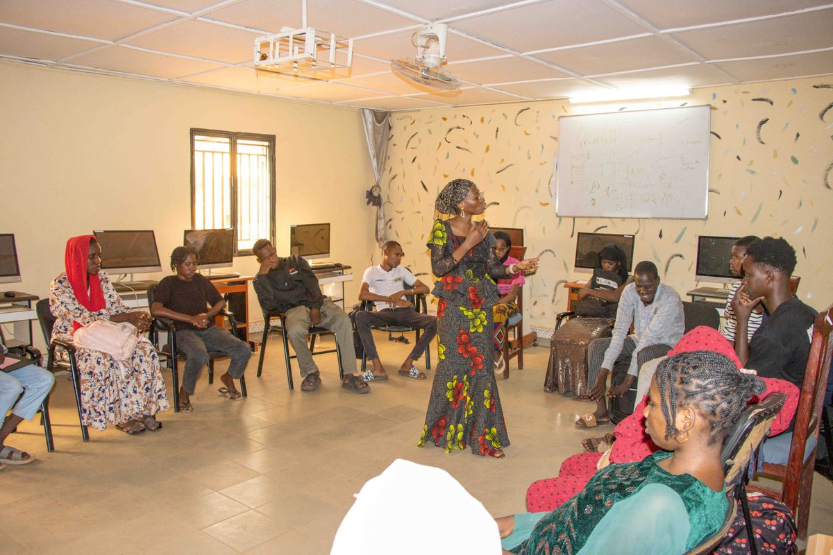 isocml's tweet photo. #JournéesDeLInternet
Ce 26/10/26, 1er journée de notre formation en informatique destinée aux personnes malvoyantes à l’IJA (#UMAV), dans le cadre des Journées de l’#Internet au Mali.
L'équipe d'@isocml a réuni une quarantaine de participants répartis en deux cohortes.
#Inclusion https://t.co/UMXxJrWi0A