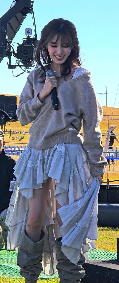 bestsingerwendy's tweet photo. 261010 Ghost Festival
그냥 와니가 보고 싶어서...
인간햇살 와니 ☀️
#웬디 #Wendy #레드벨벳 #RedVelvet
#Ghost_Festival #고스트페스티벌 https://t.co/eAwPjtb3fY