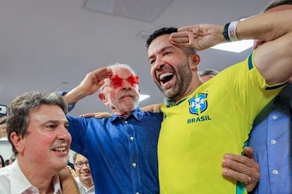 ElMiticoBarbas's tweet photo. OJO!!! Sánchez haciendo fichajes!!!???

Janones movilizó a 11 MILLONES DE BRASILEÑOS EN 3 SEMANAS A TRAVES DE WHATSAPP creando una "guerrilla digital" y fue pieza clave en la remontada después de que Lula perdiese la primera vuelta por 2.2 millones de votos. 

🥹♥️🇧🇷 https://t.co/XPD6hbZ9jg