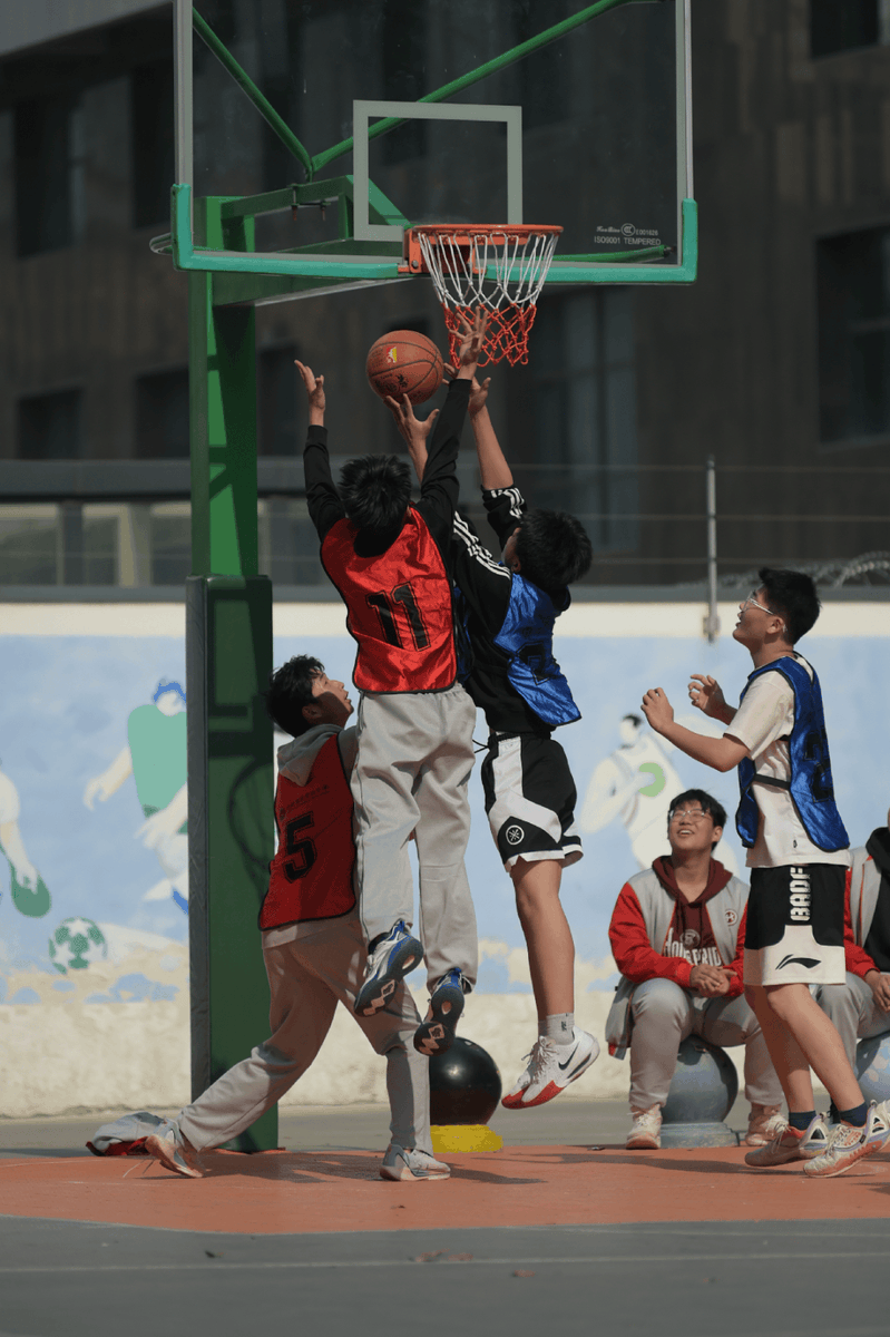 riribob1109's tweet photo. 【約比投】でバスケの試合観戦！投げる動作がかっこよすぎて、約束より早く推しの沼にハマった https://t.co/CFB6ZVXb0W