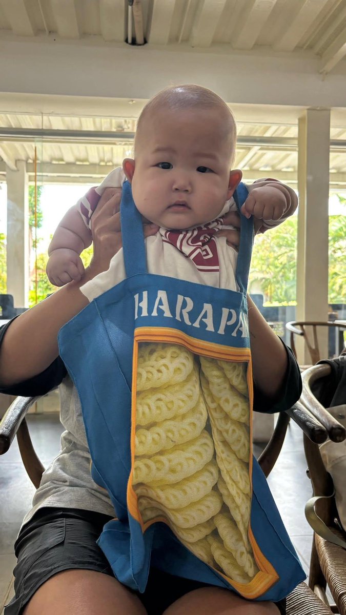 roziisol's tweet photo. AH LUCUU BGT ADEKKKK https://t.co/6yBcmjBc8b