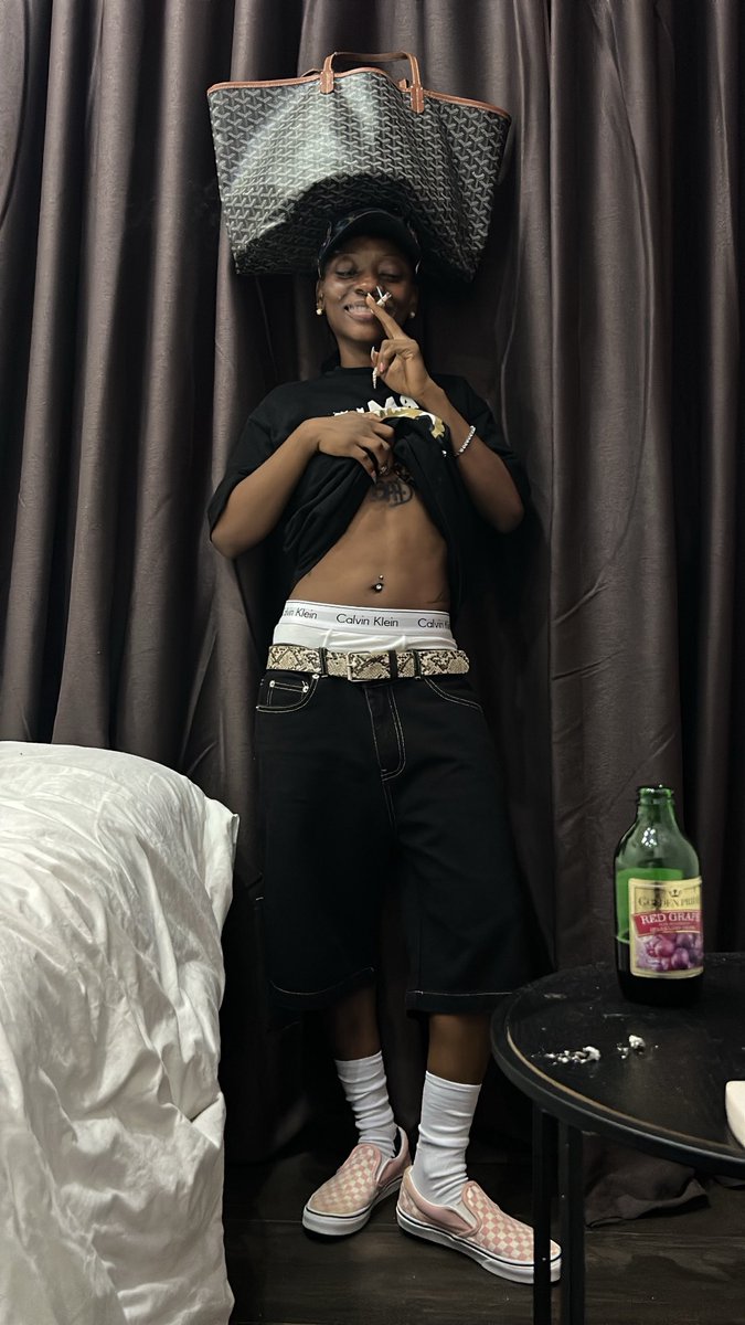 onyayi_0's tweet photo. What do these bitches want from a nigga?!🫩 https://t.co/HsrNaVrVr9