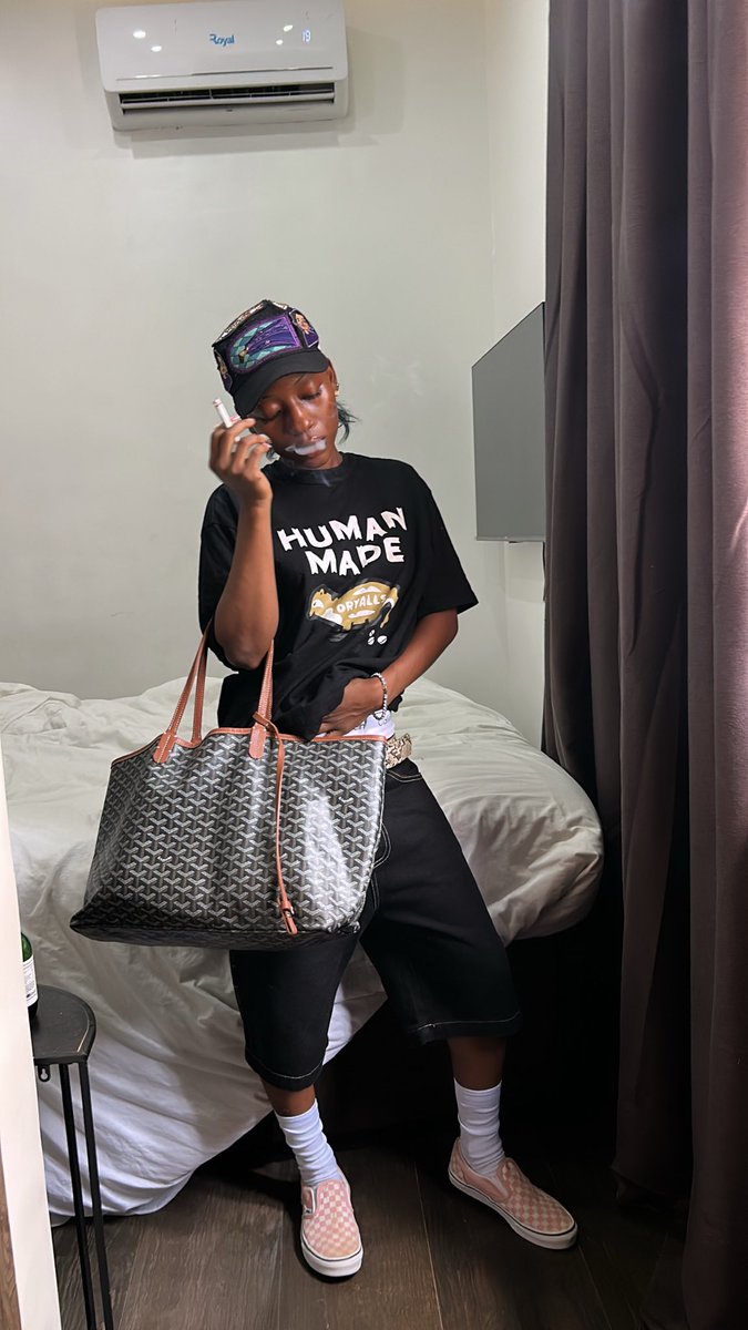onyayi_0's tweet photo. What do these bitches want from a nigga?!🫩 https://t.co/HsrNaVrVr9
