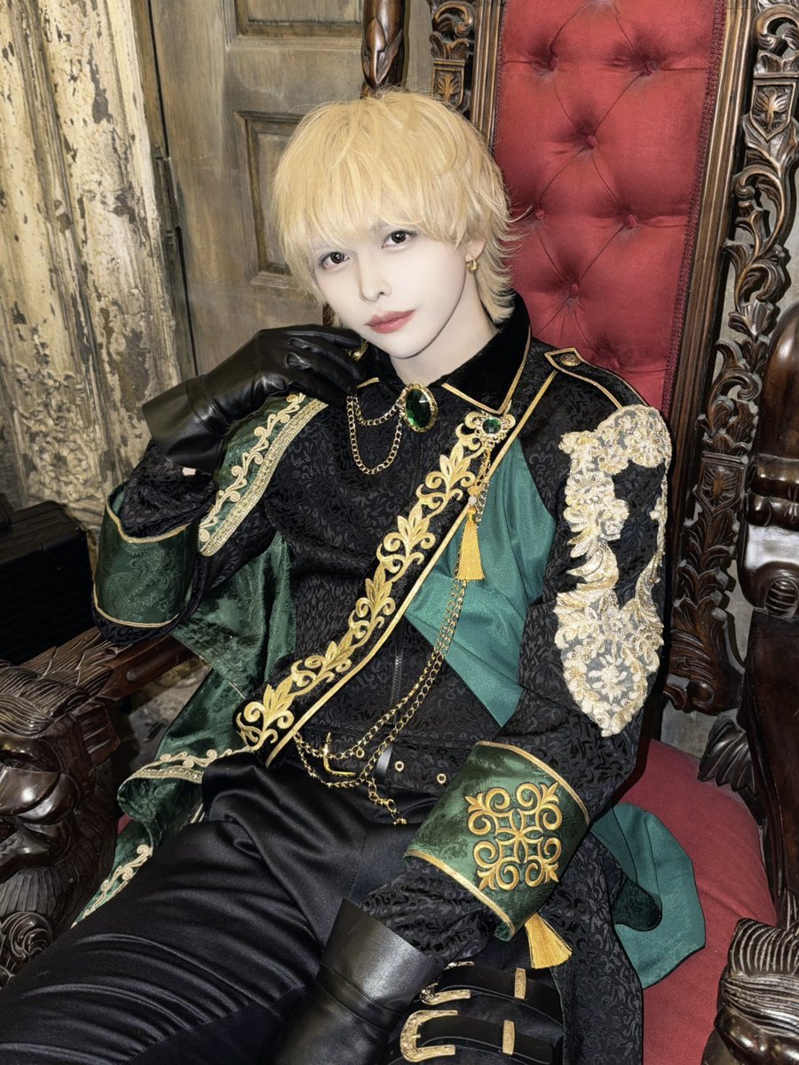 kokii0129's tweet photo. ⬅️パピハイこうき(3年前)
双極こうき(現在)➡️ https://t.co/7euC5zvjDB