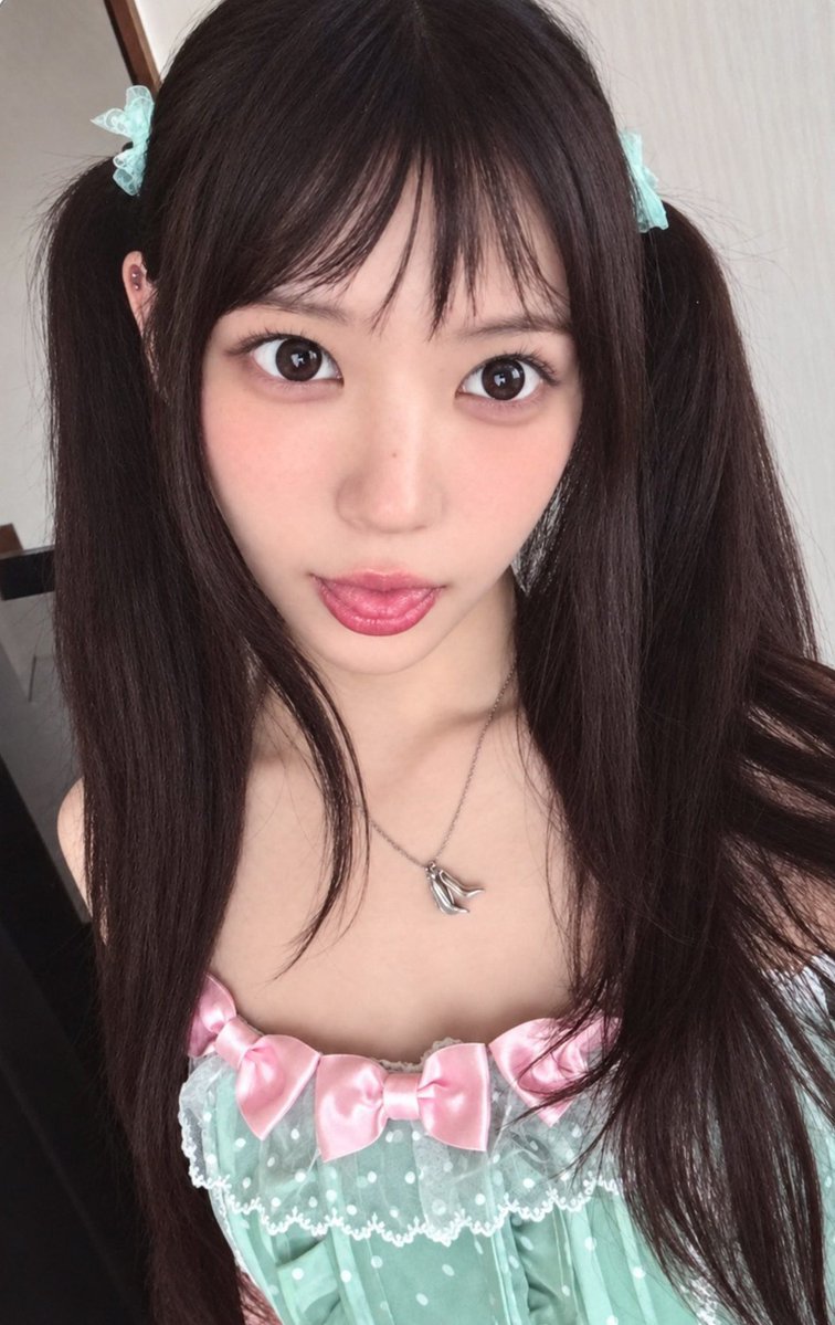 mokaspic's tweet photo. category is moka and her piercings ⋆˚࿔ https://t.co/9ezxgTmH4R