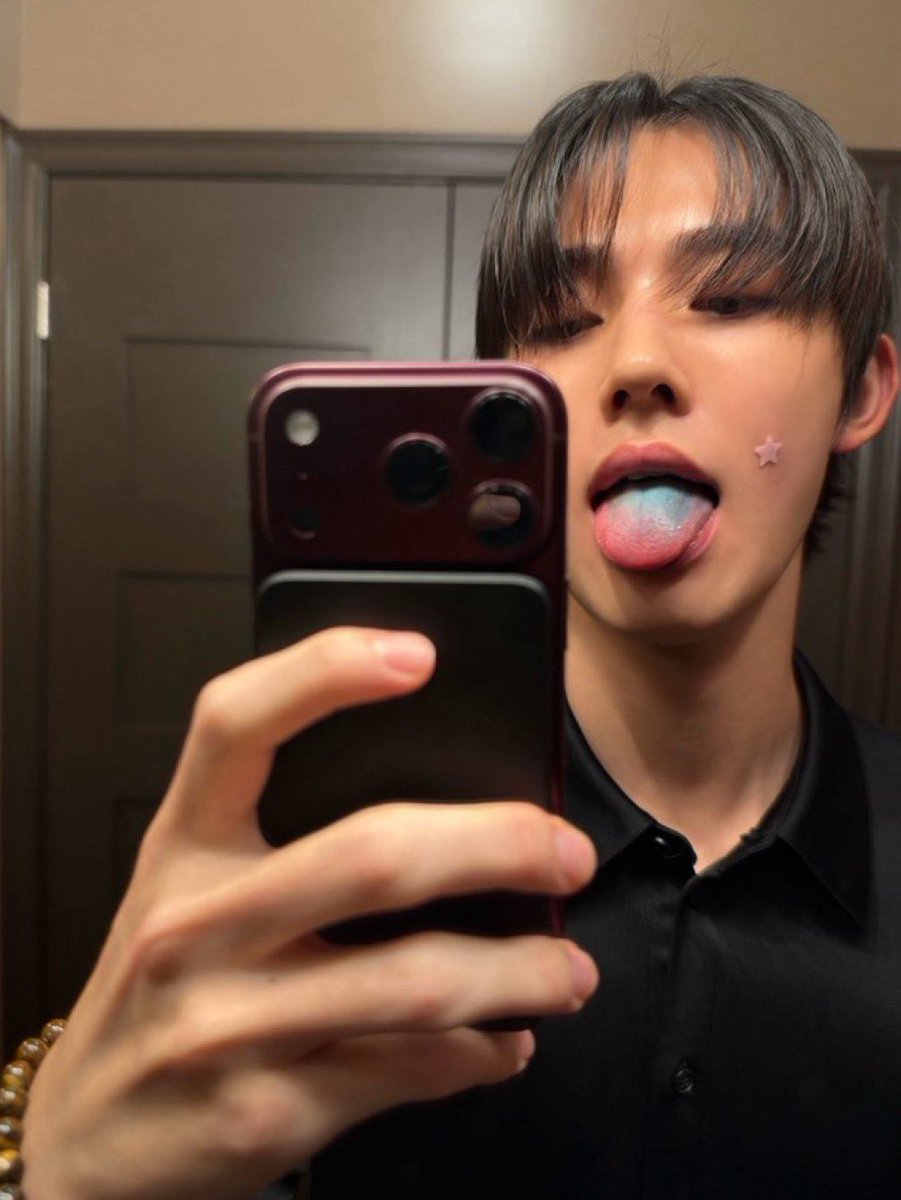 kkeonism's tweet photo. grabe sinabi talaga 'to ni seonghyeon? https://t.co/Gm2pJHpEUg