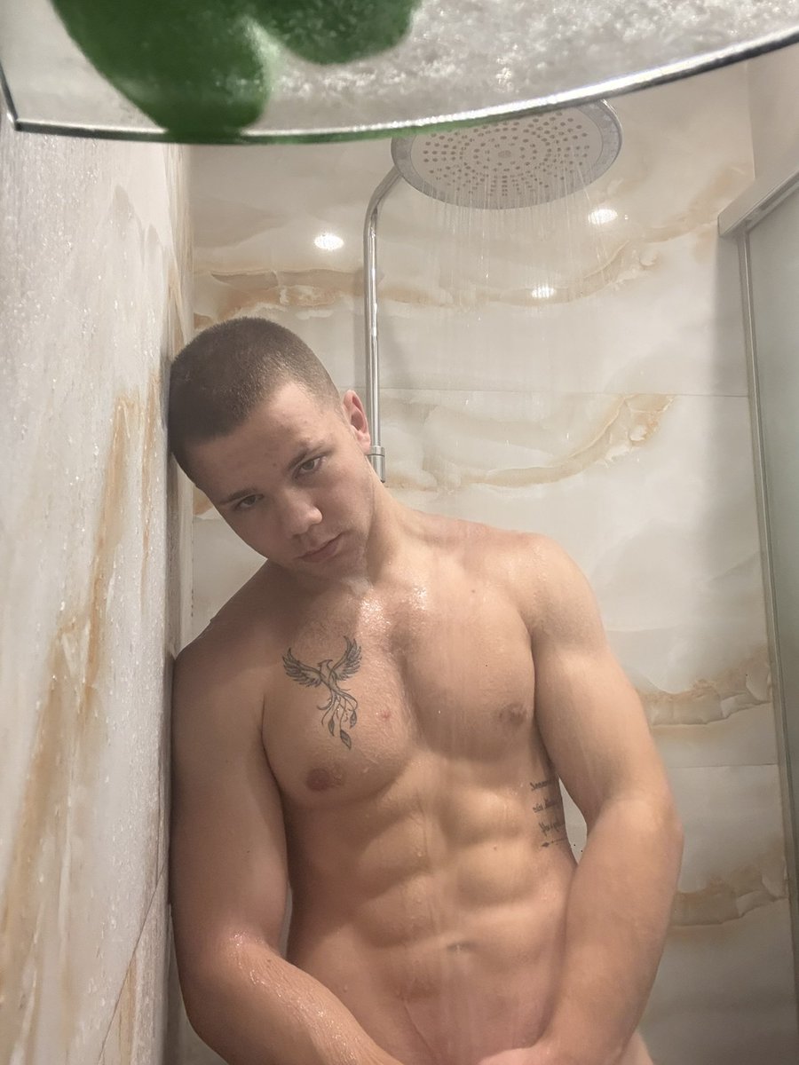 BlondeBaby6996's tweet photo. Wataaaaa😩 https://t.co/EbzxgJWqBd