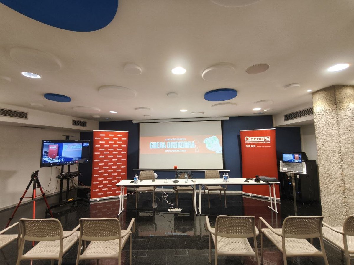 FSCCCOOEUSKADI's tweet photo. Preparando la Asamblea.... Casi listas para arrancar. https://t.co/9Up0h3nUZg