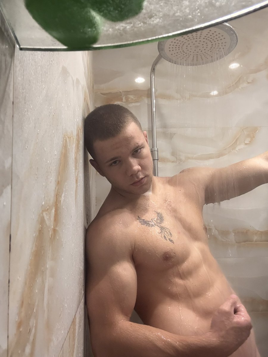 SexyBlondeBoy69's tweet photo. Wataaaaaa🤭 https://t.co/4IVcVYXPcd