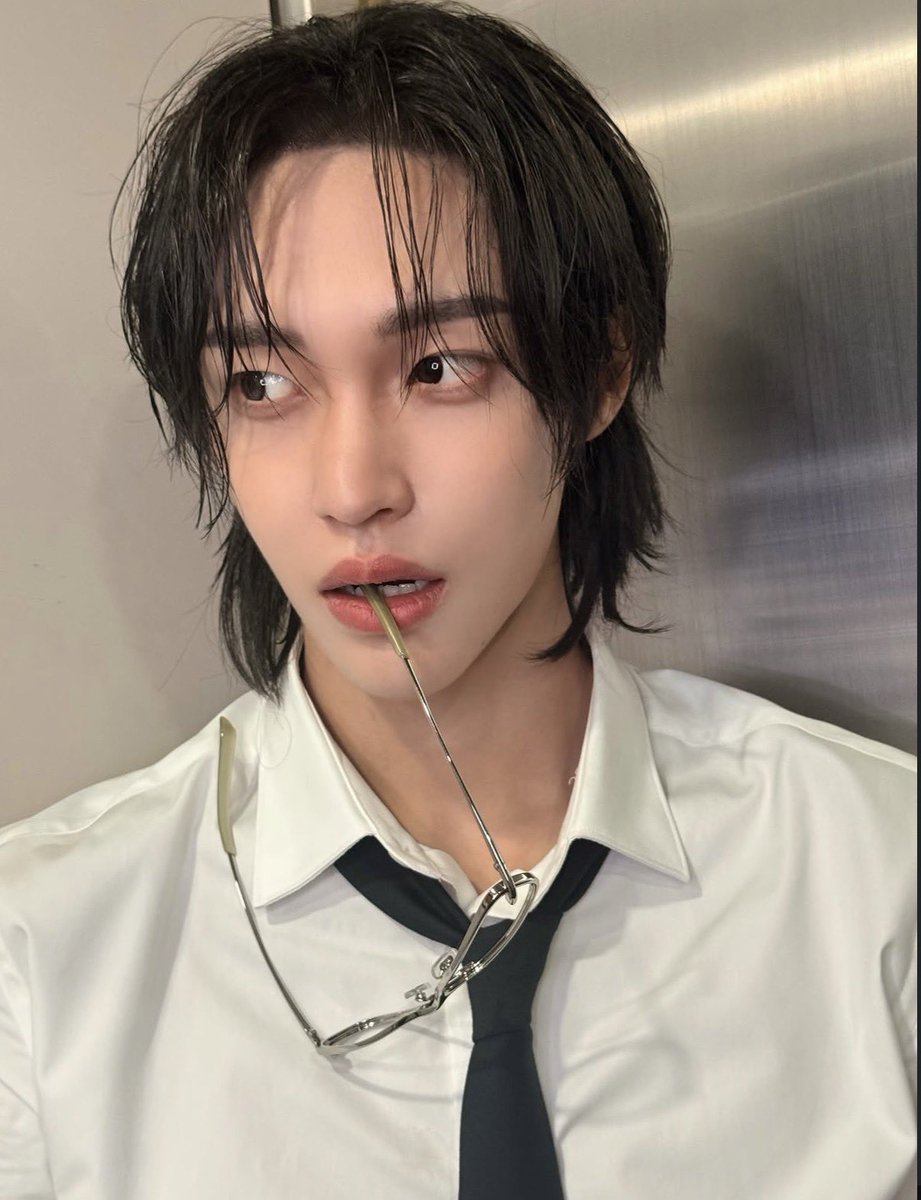 beborgi's tweet photo. ก็หล่อดีนี่หว่า https://t.co/lwaqwZoIQT