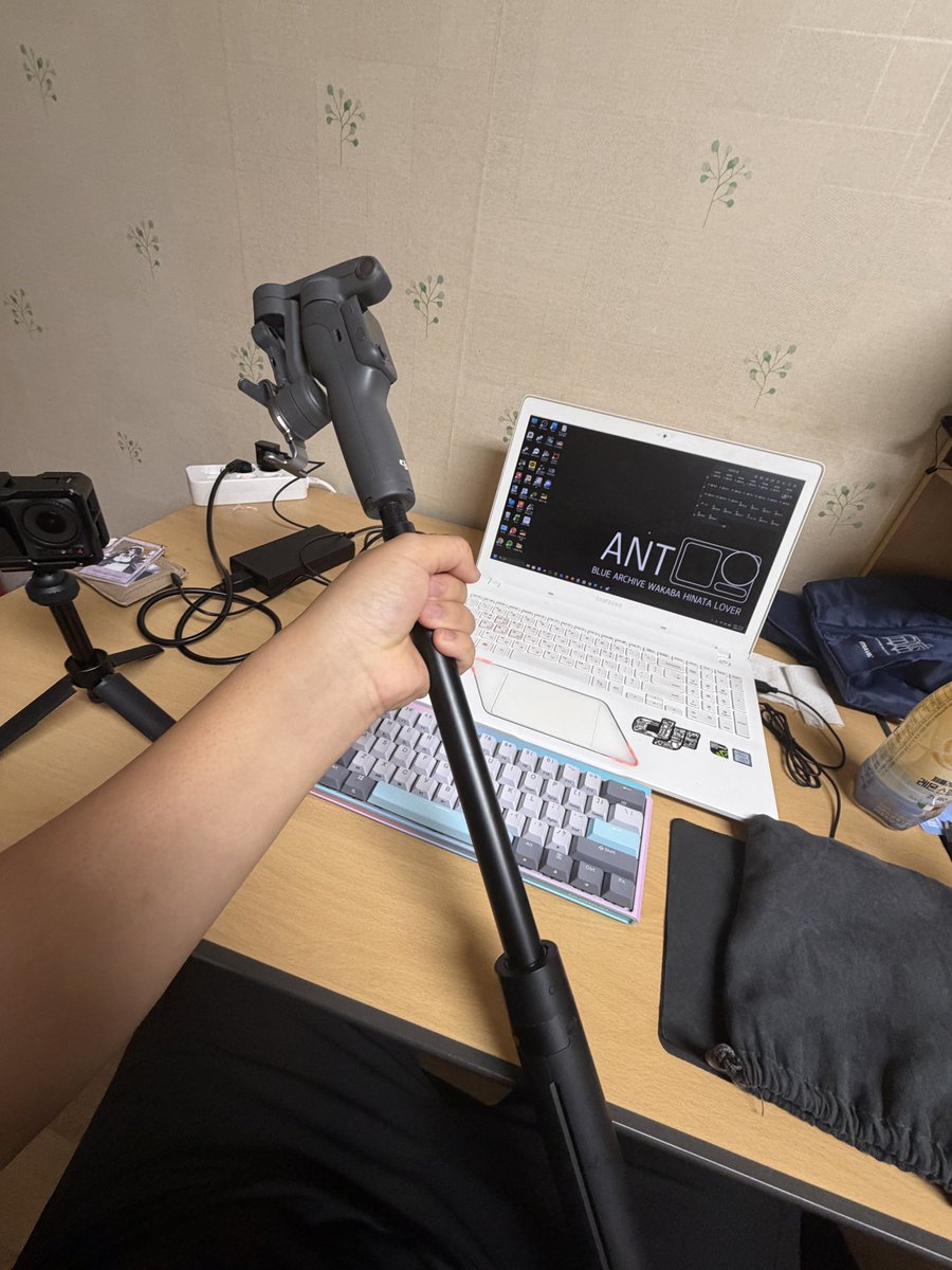 ANT_ACTION4's tweet photo. 이걸로 지금바로 윤회를 할수있다는것이에요~ 
???: ごめんね メタモルフォーゼ https://t.co/V3HuKoJZbv