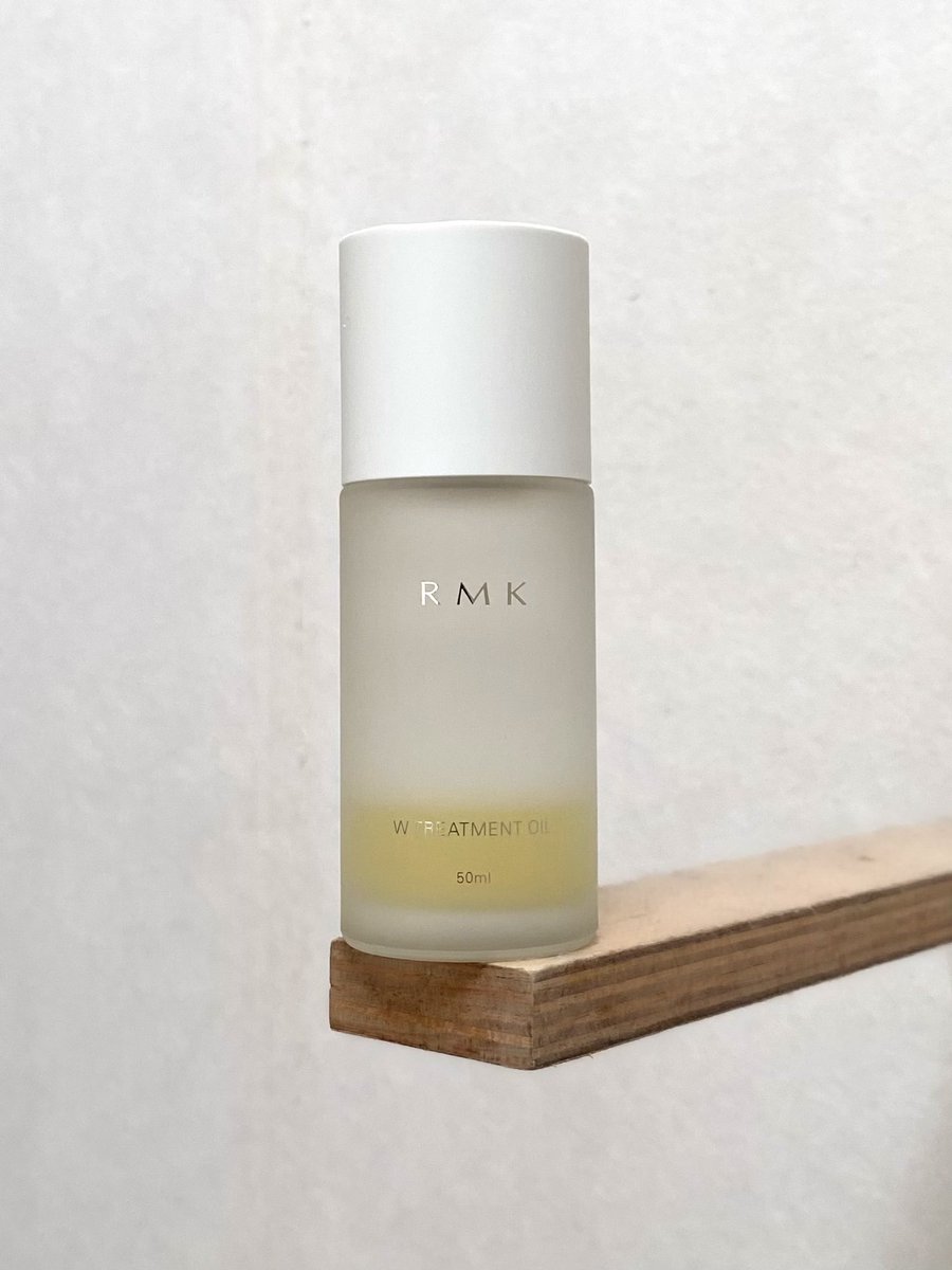 suimin_beauty's tweet photo. RMKさまから『W トリートメントオイル』をいただきました✨

洗顔後か化粧水後に、もしくはマッサージオイルとしても使えるアイテム！

乾燥やハリ不足などトータルにアプローチしてくれて、
特に肌を柔らかくほぐしてくれるような感覚が大好きです🫶🏻

フローラルシトラスの香りにも癒されるꔛෆ

#RMK https://t.co/n8GQeKSN27