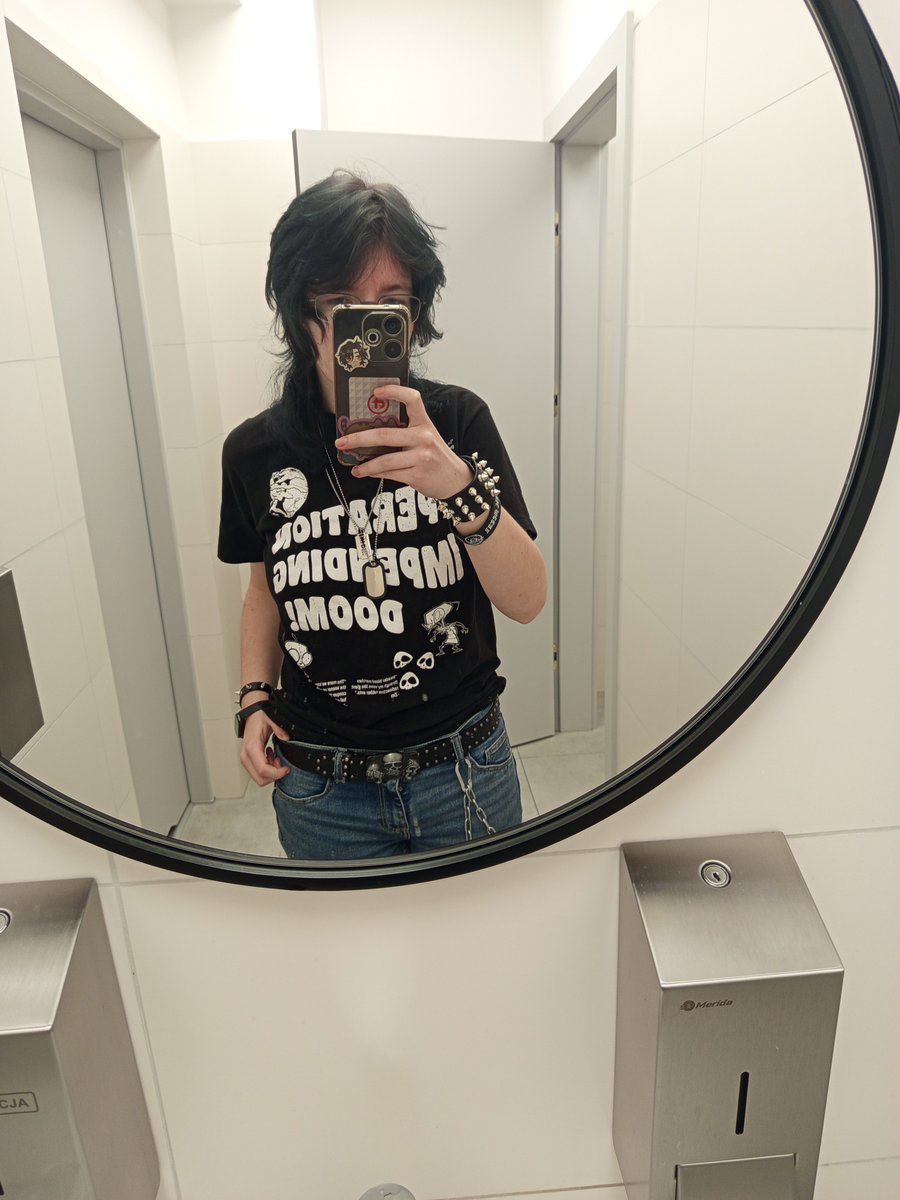 fuckingfatseal's tweet photo. I'm #servingcunt https://t.co/RUX3Q4SHUu