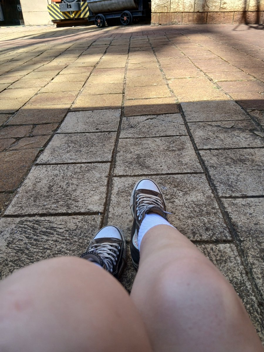 Its_meValeri's tweet photo. Had a fun day at Gold Reef City on Sunday😆This is me sitting under the Tower of Terror🤣
#fypシ゚viralシfypシ゚ https://t.co/bwed1U5oFV