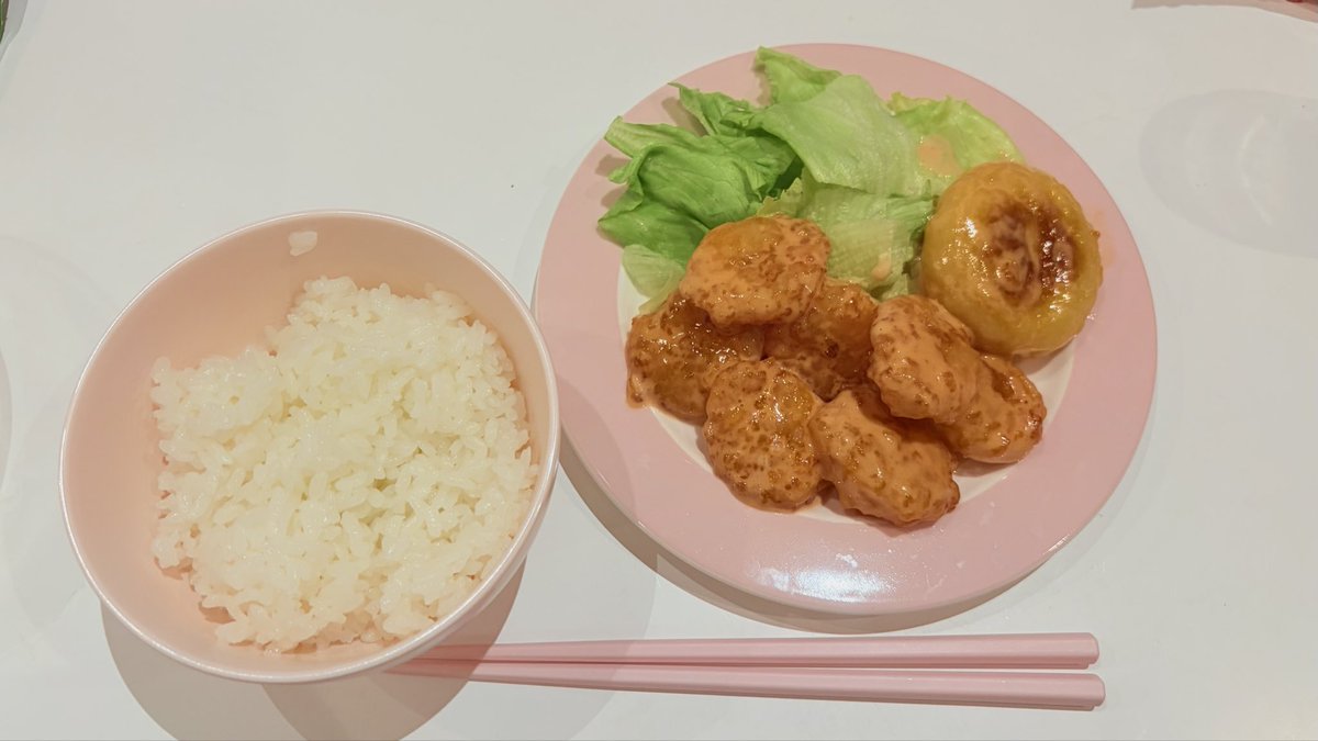KoiLog_rin's tweet photo. ひさびさにちゃんと自炊したけど、おいしすぎて天才𑁊^. .^𑁊♩🍤 https://t.co/8Ge8Lr86lK