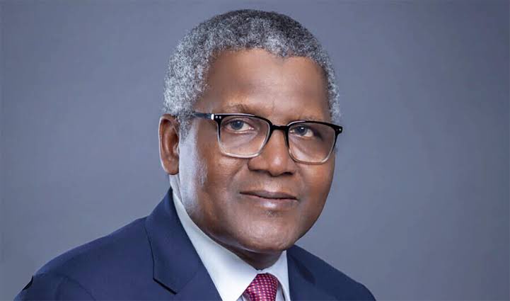 onu_slim's tweet photo. Funny how the timeline went from nonstop investment talk before the Dangote Refinery IPO to almost dead silence after. Everybody was hyped during subscription, now nobody wants to discuss what comes next.

Let me say this plainly. This is not a meme coin or a quick flip. The real benefit of this refinery will not show up tomorrow or next year. We are talking a decade before the fundamentals truly mature, and the kind of generational flexing this investment can produce will not fully arrive for another 30 years from now.

Dangote himself may not even be alive to witness shareholders fully enjoying what this becomes. That is the scale of what people bought into. Long term industrial equity, not hype.

If you went in, understand what you actually hold. Patience is the whole strategy here.