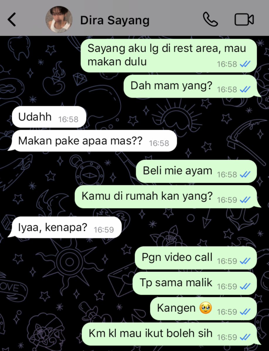ilujionss's tweet photo. Realisasi surya bahwa beliau udah jatuh cinta sama rakyat kecil 🥹 (kejadiannya sebelum menikah) https://t.co/jS1fyl60qd
