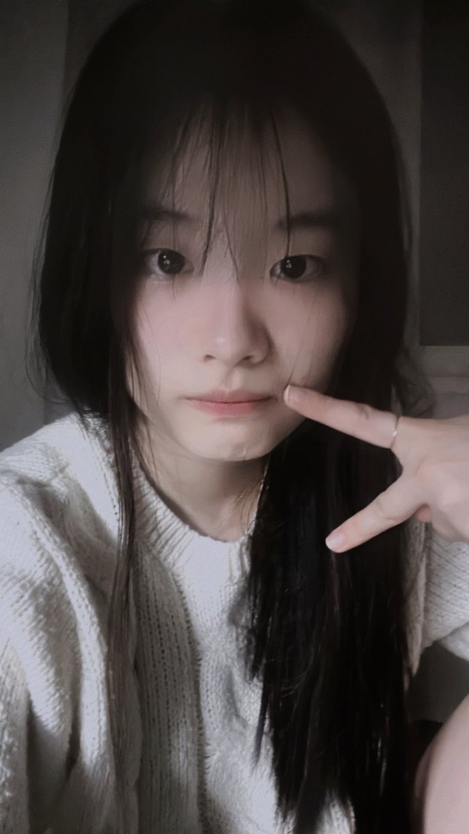 1902jcno's tweet photo. 다들 좋은 밤 보내세요!!
#성남 #맘눌뎀 #몸매 #친구 #퇴트 https://t.co/kBXg5mt3ZN