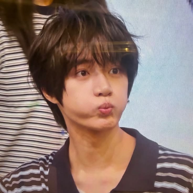 ghostingsoobin's tweet photo. definition of 😙😙😙😙 https://t.co/AvvijtEw2J