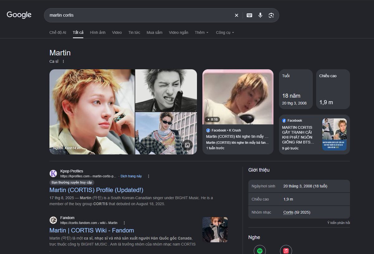 marseongiuu's tweet photo. @martinmetricsvn ROCKSTAR TEENBOI MARTIN CORTIS commands every SINGER stage

#MARTIN #마틴 https://t.co/aX1eP8DDlF