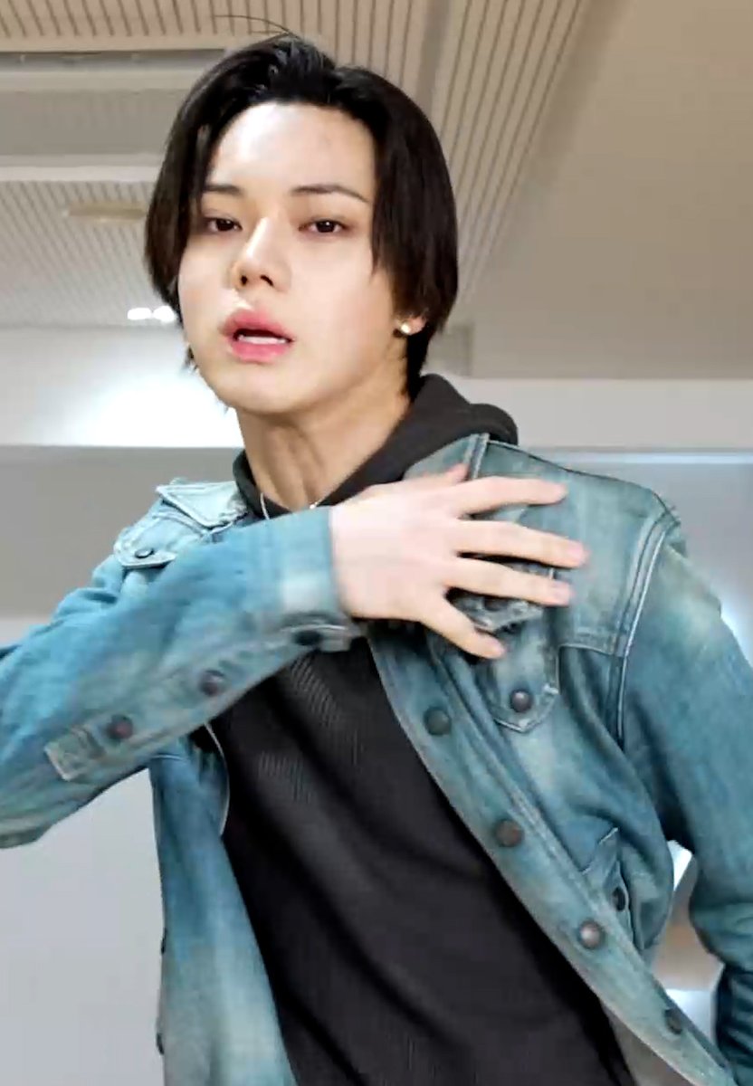 ohyoulic's tweet photo. ganteng banget sumpah naksir hebat😞 https://t.co/8migkQgpaH