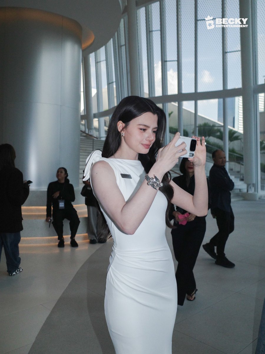 MewDomFreen's tweet photo. ใครเป็นแฟนคนสวย..ขอเสียงหน่อยยย

REBECCA OPPO FIND X10 #OPPOFindX10SeriesTHxBecky https://t.co/YGsayaTyt3