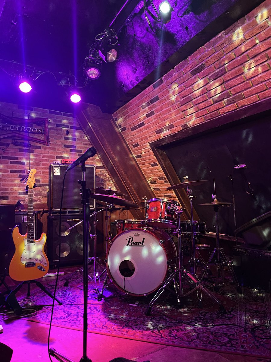 _____koji______'s tweet photo. 本日もよろしくお願いします!
#rubyroom
#渋谷 https://t.co/95gpA6VPN9