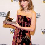 Photo by Cat ❤️‍🔥 (@swiftie13coded)