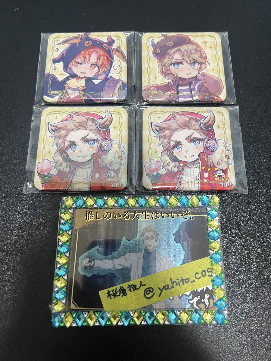 yahito_cos's tweet photo. 【交換】
ヘタリア 原画展 ランダムスクエアメタル缶バッジ ホログラム缶バッジ 怖モン 缶バ ランダムクリアカード 特典 チケット風クリアカード クリカ 色紙

《譲》
メタル…☆普、☆南伊、加
ホロ…北伊、仏、丁
ランダムクリカ…1巻
色紙…北伊、☆英
特典クリカ…☆英、北伊、西、加

→ https://t.co/otkA3mJKto
