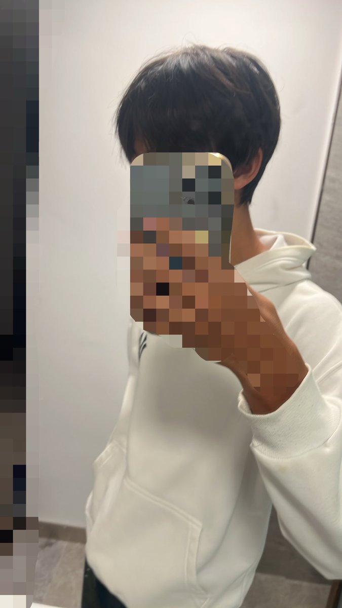 garymvsc's tweet photo. 没事 就是突然觉得自己好帅 https://t.co/aBJlrQWu66