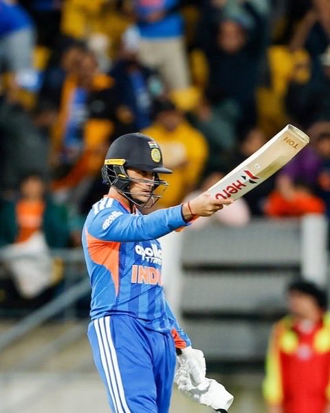 thebharatarmy's tweet photo. WELL PLAYED, ABHISHEK SHARMA!🇮🇳

A breathtaking1️⃣3️⃣3️⃣ off just3️⃣8️⃣ balls against NewZealand!🇮🇳 https://t.co/XUsCGI9aPb